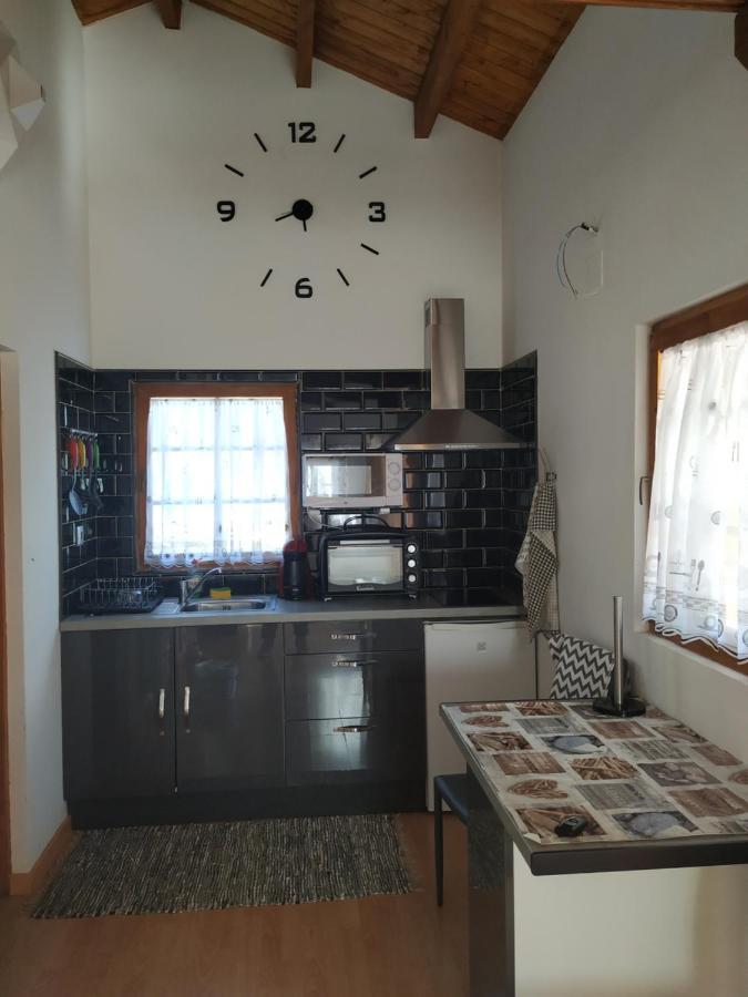 La Casa Del Estanque Villa Olocau del Rey Eksteriør billede